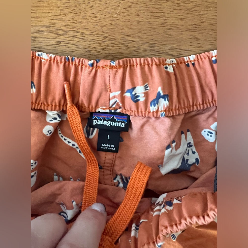 Women’s Patagonia Barely Baggies Size Large